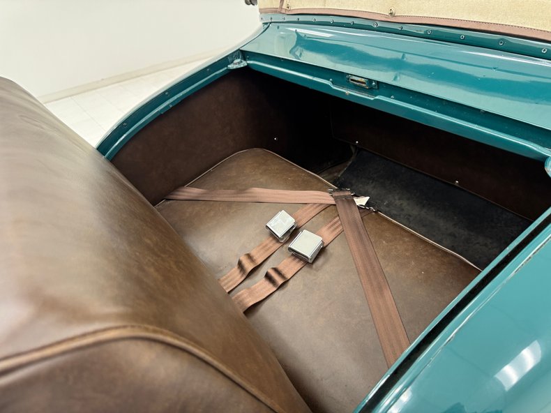 Ford-Model-a-1929-Balsam-Green-Brown-11