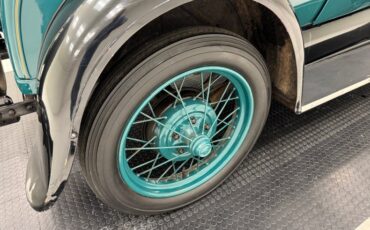 Ford-Model-a-1929-Balsam-Green-Brown-20