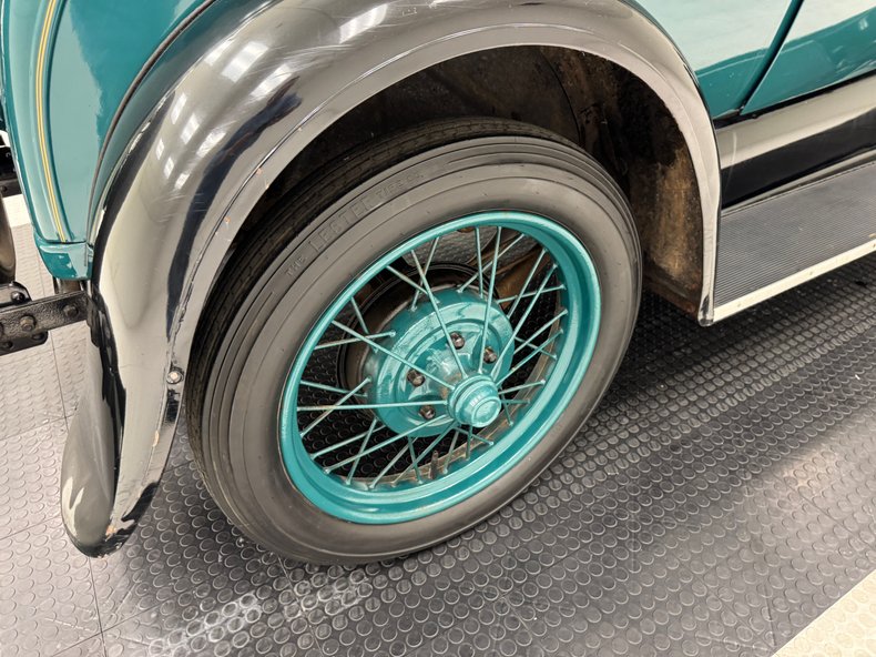 Ford-Model-a-1929-Balsam-Green-Brown-20