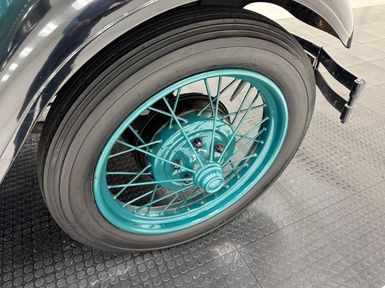 Ford-Model-a-1929-Balsam-Green-Brown-21