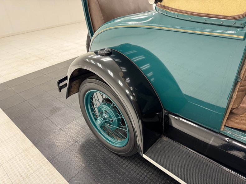 Ford-Model-a-1929-Balsam-Green-Brown-30