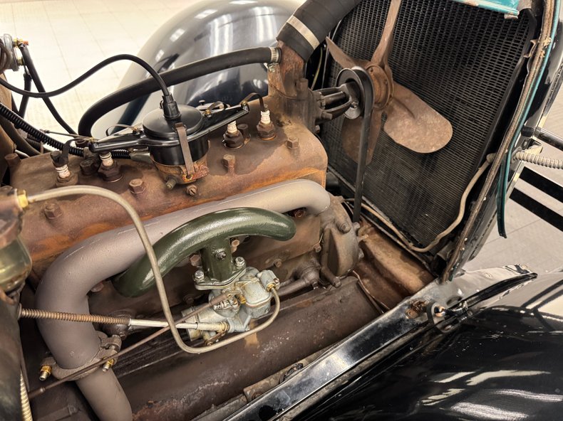 Ford-Model-a-1929-Balsam-Green-Brown-34