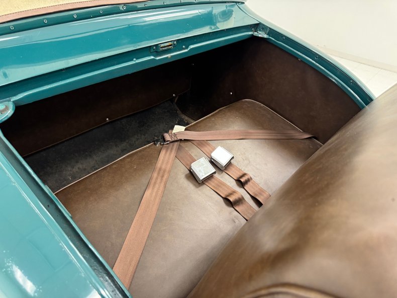 Ford-Model-a-1929-Balsam-Green-Brown-39