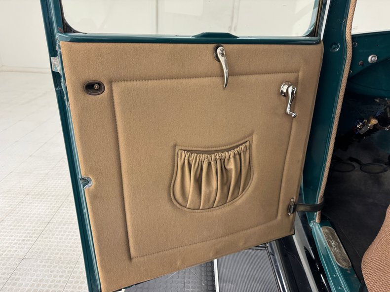 Ford-Model-a-1929-Balsam-Green-Brown-41