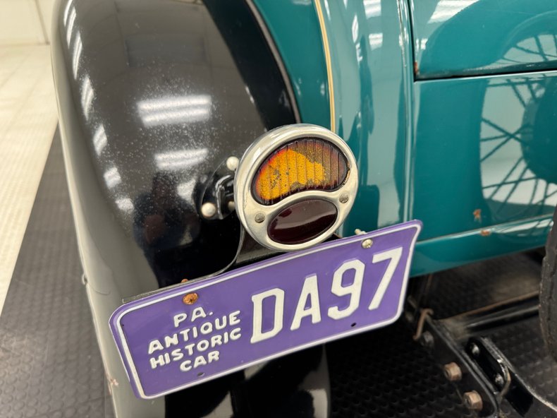 Ford-Model-a-1929-Balsam-Green-Brown-8