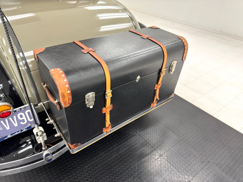 Ford-Model-a-1930-French-Gray-Brown-1