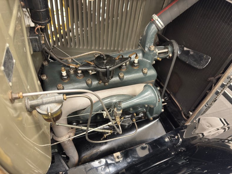 Ford-Model-a-1930-French-Gray-Brown-12