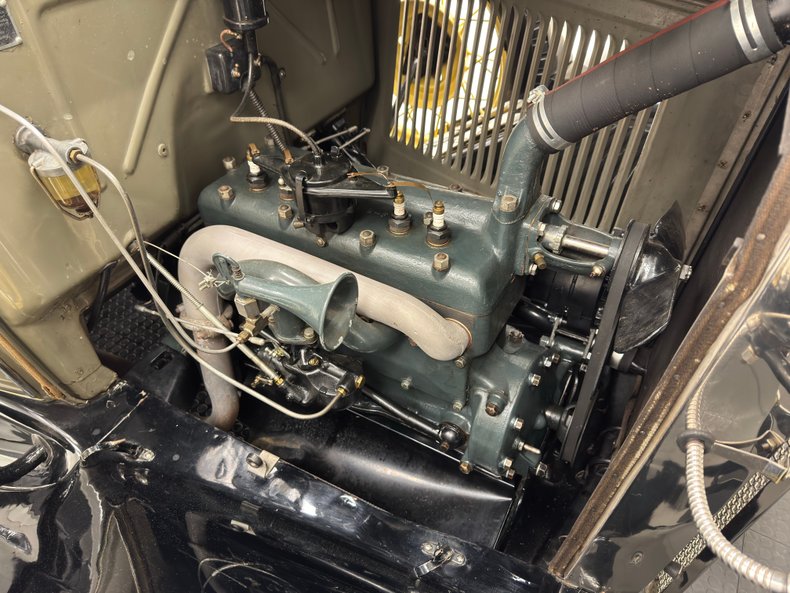 Ford-Model-a-1930-French-Gray-Brown-13