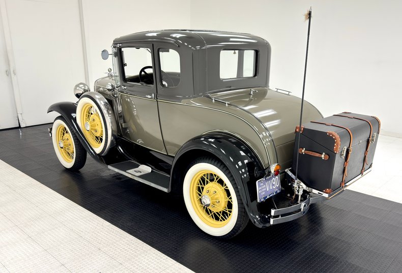 Ford-Model-a-1930-French-Gray-Brown-15