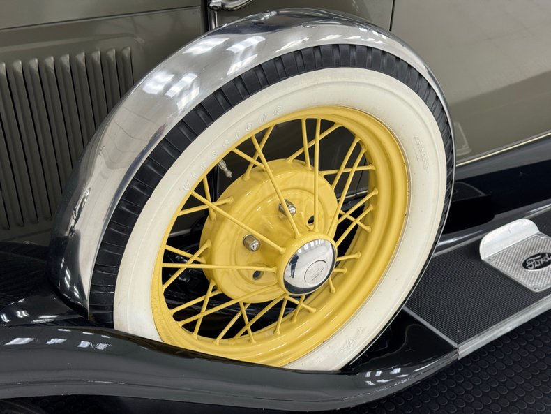 Ford-Model-a-1930-French-Gray-Brown-27