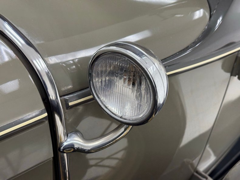 Ford-Model-a-1930-French-Gray-Brown-28