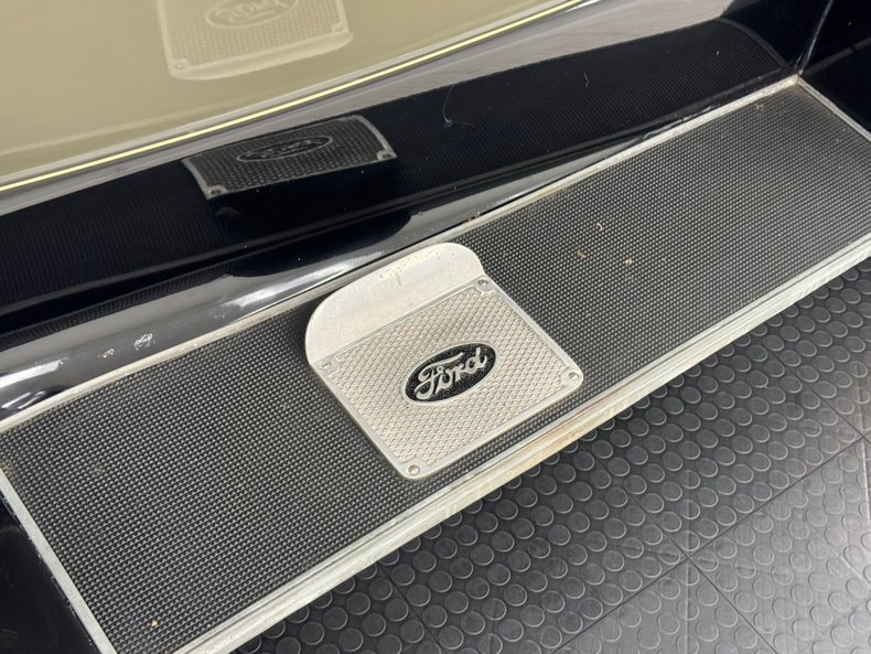 Ford-Model-a-1930-French-Gray-Brown-34