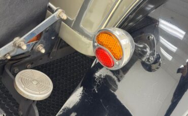 Ford-Model-a-1930-French-Gray-Brown-36