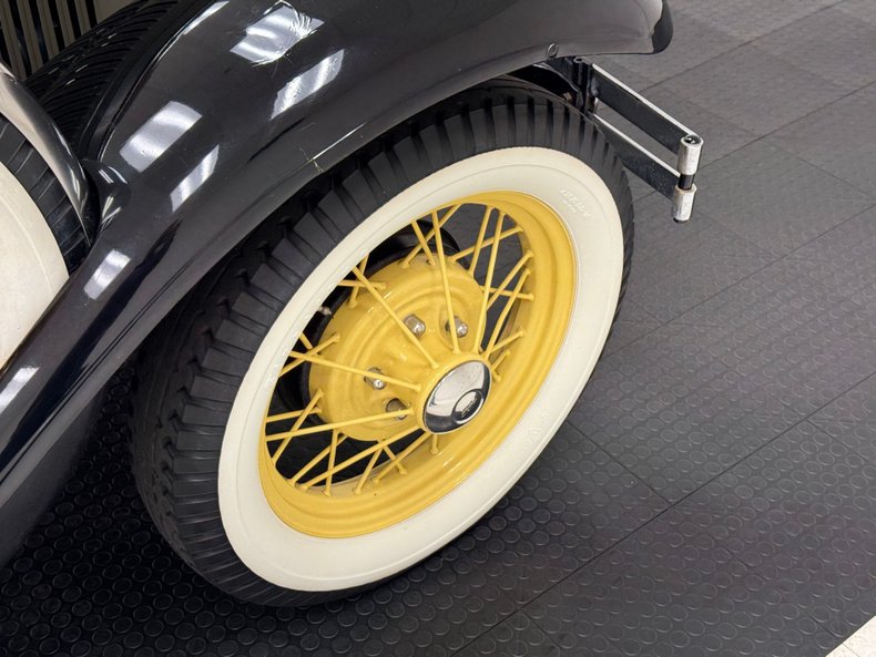 Ford-Model-a-1930-French-Gray-Brown-39