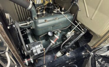 Ford-Model-a-1930-French-Gray-Brown-45