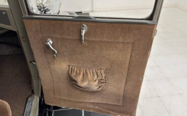 Ford-Model-a-1930-French-Gray-Brown-48