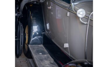 Ford-Model-a-1931-Gray-Black-1