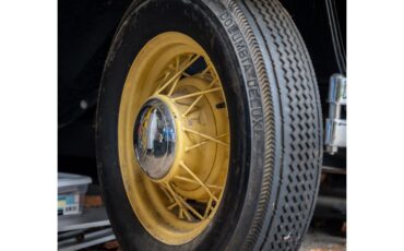 Ford-Model-a-1931-Gray-Black-10