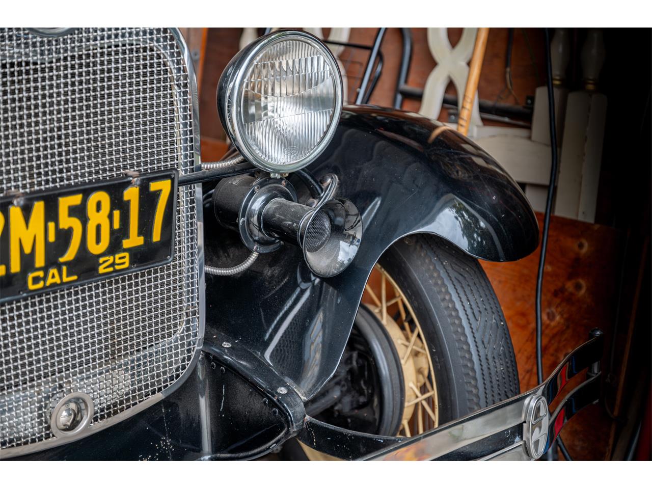 Ford-Model-a-1931-Gray-Black-12