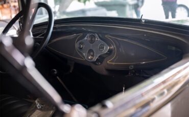 Ford-Model-a-1931-Gray-Black-3