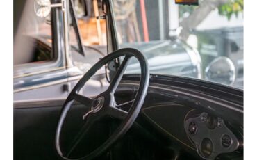 Ford-Model-a-1931-Gray-Black-4