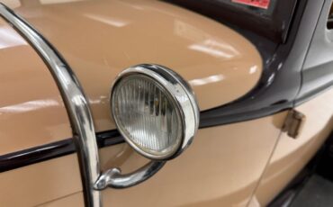 Ford-Model-a-1931-Tan-Brown-2