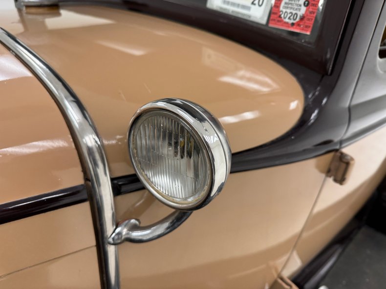 Ford-Model-a-1931-Tan-Brown-2