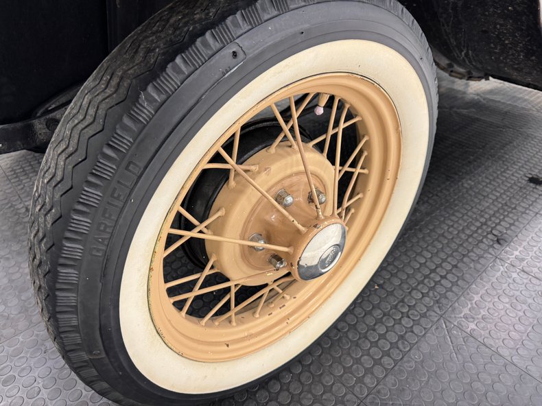 Ford-Model-a-1931-Tan-Brown-27