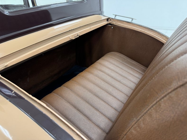 Ford-Model-a-1931-Tan-Brown-42