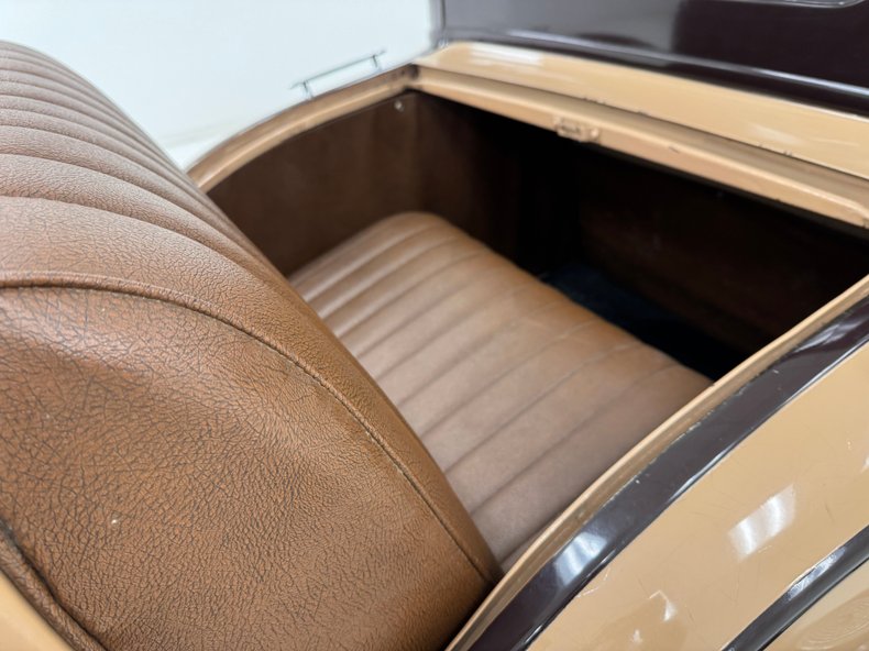 Ford-Model-a-1931-Tan-Brown-43