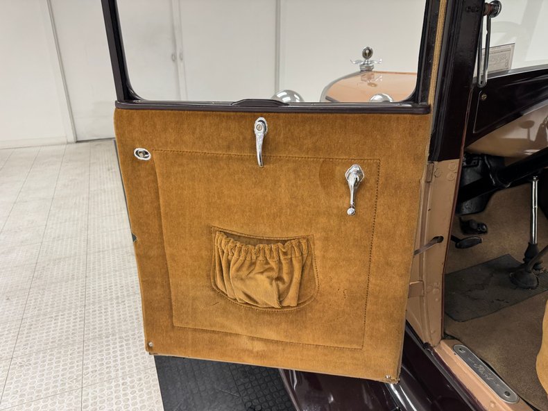 Ford-Model-a-1931-Tan-Brown-45