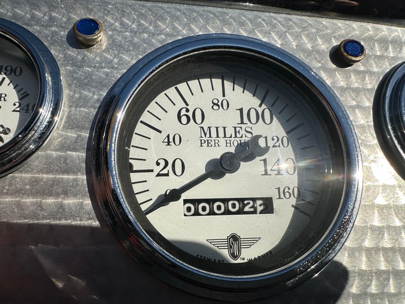 Ford-Model-a-1932-Black-Red-2