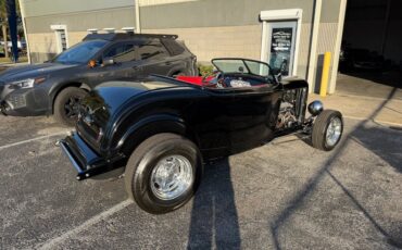 Ford-Model-a-1932-Black-Red-4