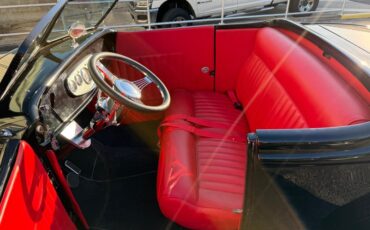 Ford-Model-a-1932-Black-Red-5