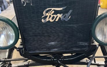 Ford-Model-t-1921-19