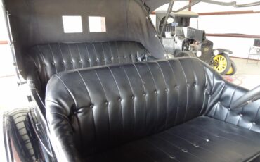 Ford-Model-t-1924-BLACK-BLACK-2