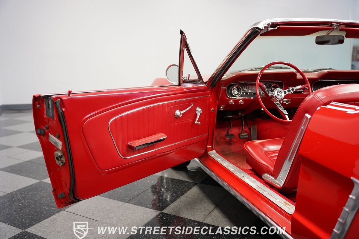 Ford-Mustang-1964-Convertible-36