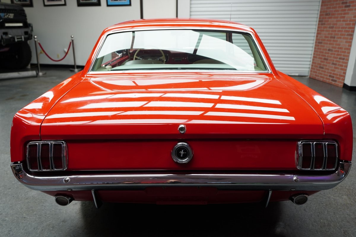 Ford-Mustang-1964-Coupe-10