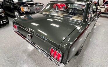 Ford-Mustang-1965-22