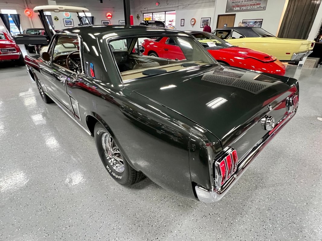 Ford-Mustang-1965-23