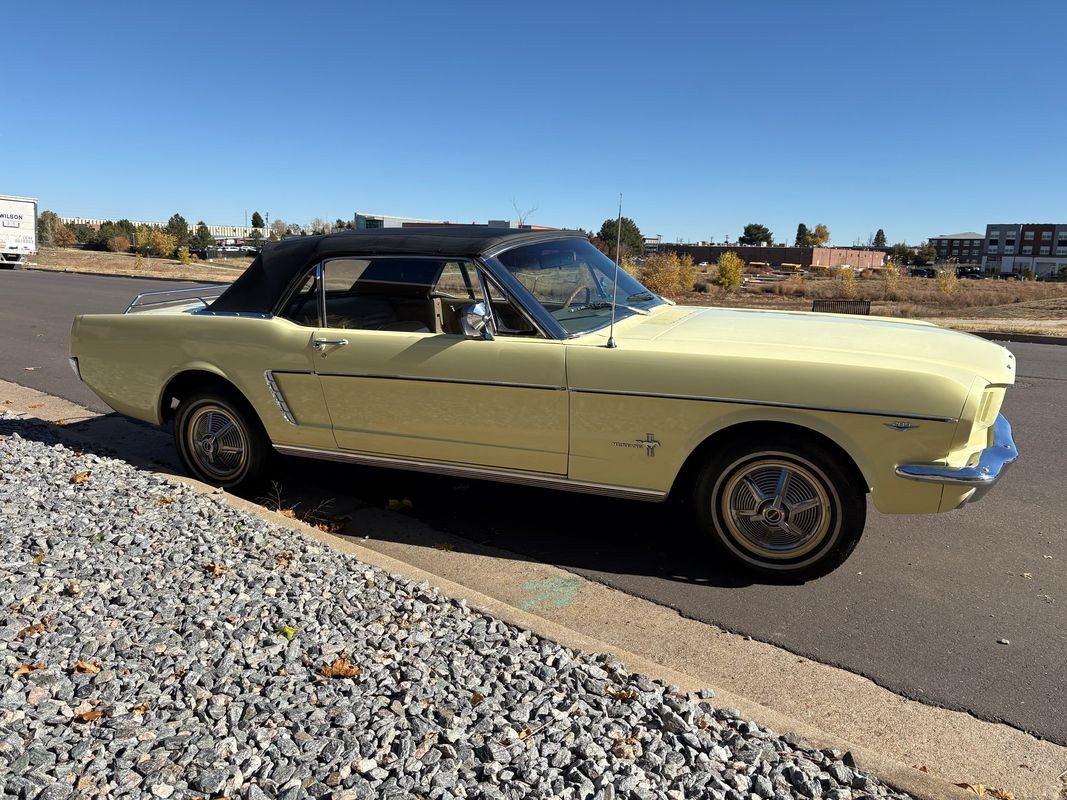 Ford-Mustang-1965-26
