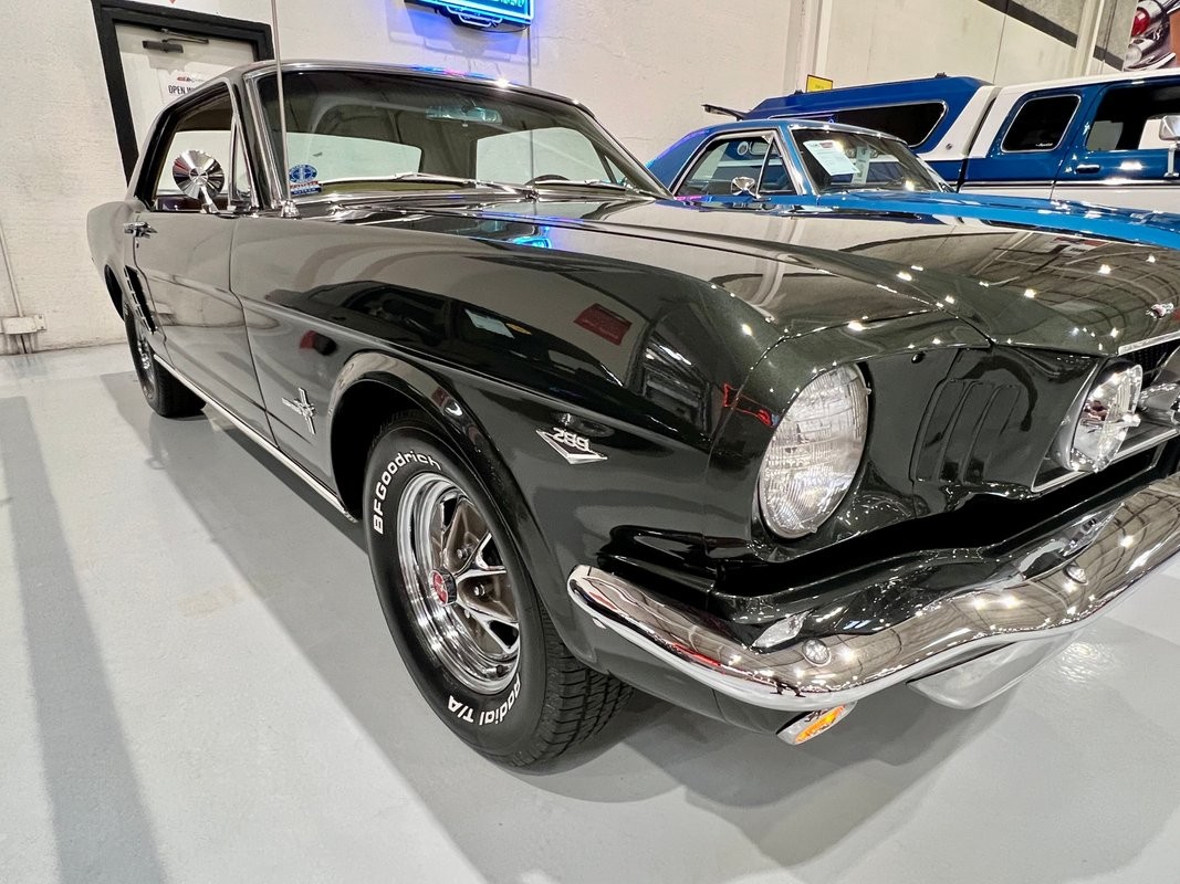 Ford-Mustang-1965-36