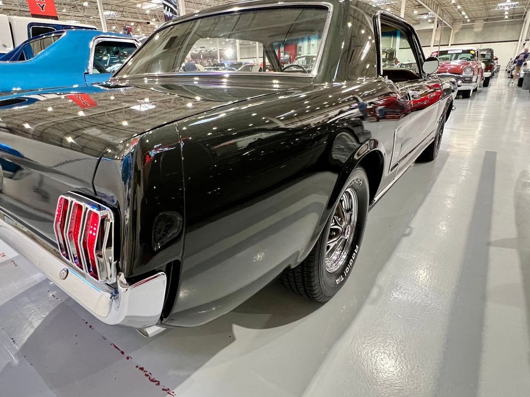 Ford-Mustang-1965-37