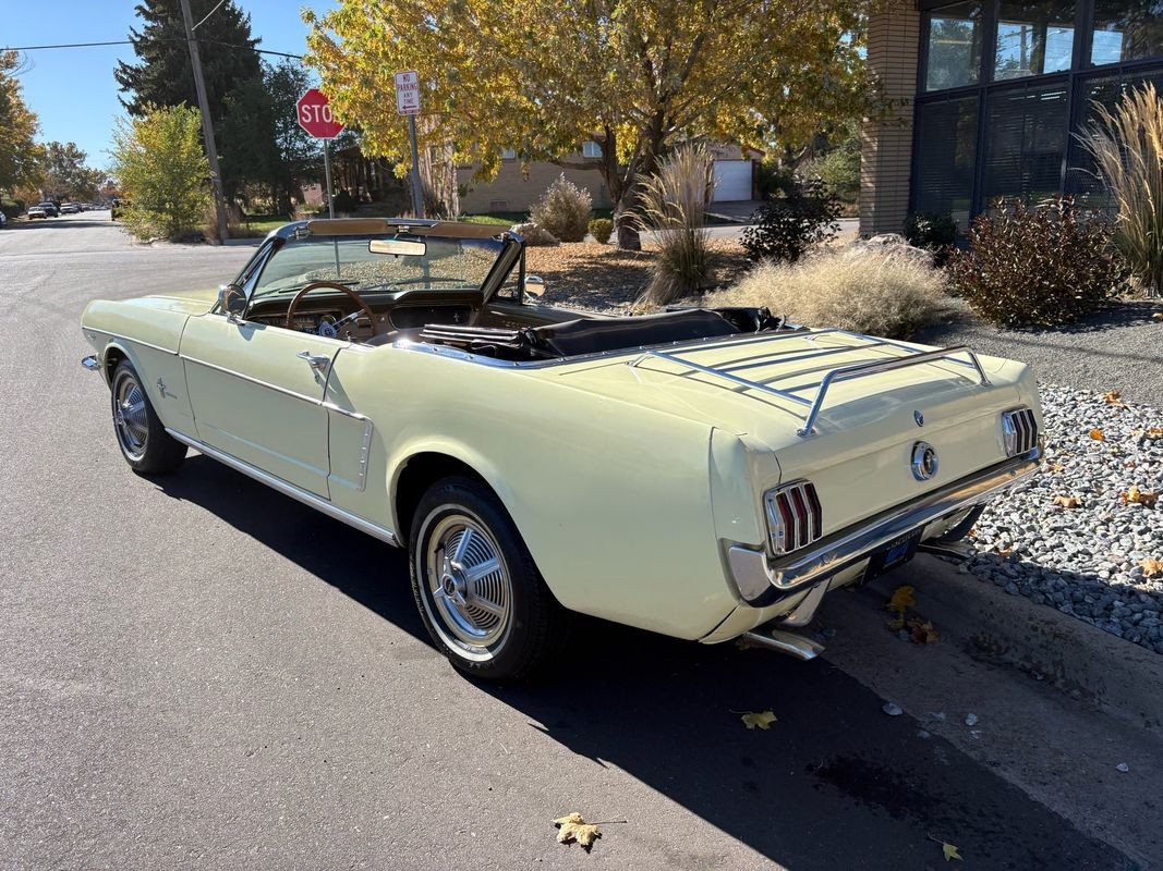 Ford-Mustang-1965-38