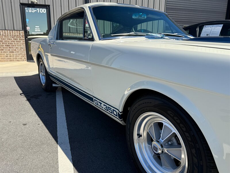 Ford-Mustang-1965-Black-Black-10