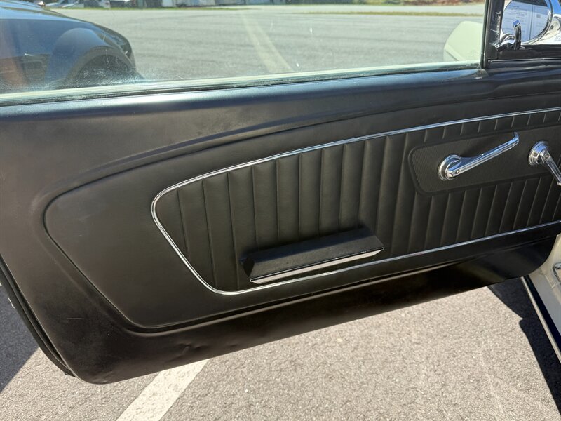 Ford-Mustang-1965-Black-Black-15