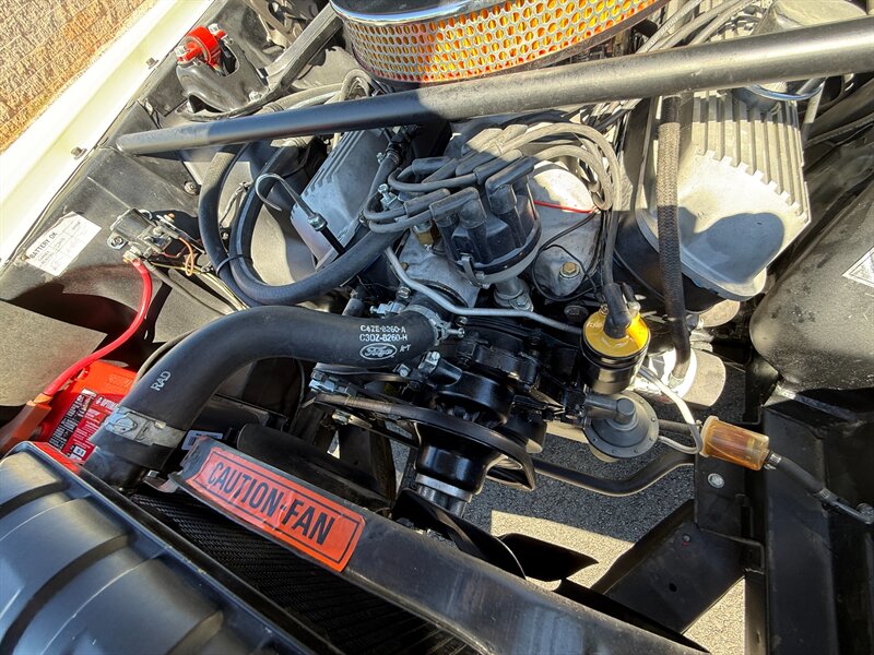 Ford-Mustang-1965-Black-Black-19