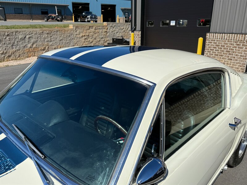 Ford-Mustang-1965-Black-Black-22