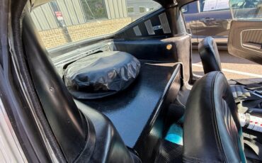 Ford-Mustang-1965-Black-Black-43