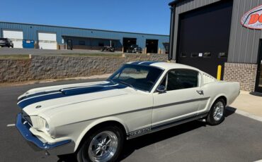 Ford-Mustang-1965-Black-Black-5